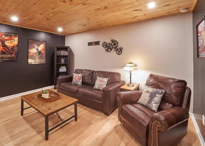 Entertainment Galore! Luxurious Property, Spectacular & Peaceful Setting, Great Location, Close To Major Attractions!!